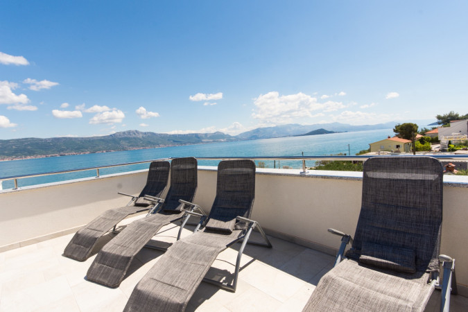 Villa Piramida, Villa Piramida Slatine