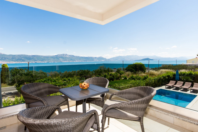 Villa Piramida, Villa Piramida Slatine