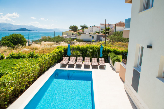 Villa Piramida, Villa Piramida Slatine