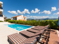 Villa Piramida, Villa Piramida Slatine
